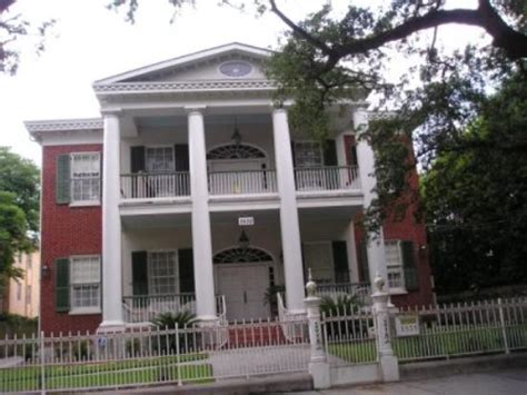 Hubbard mansion - HUBBARD MANSION BED & BREAKFAST: What a Find in New Orleans - See 200 traveler reviews, 75 candid photos, and great deals for HUBBARD MANSION BED & BREAKFAST at Tripadvisor.